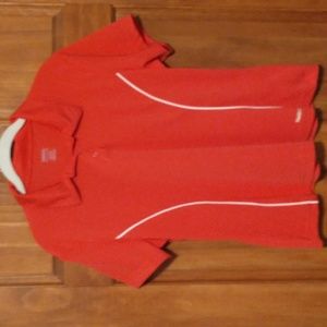 Reebok women's size XL shirt sleeve shirt with play dry, piping and logo